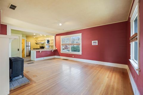 Tiny photo for 1545 NW 3rd Street, Bend, OR 97703 (MLS # 220213740)