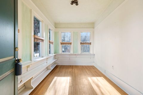 Tiny photo for 1545 NW 3rd Street, Bend, OR 97703 (MLS # 220213740)