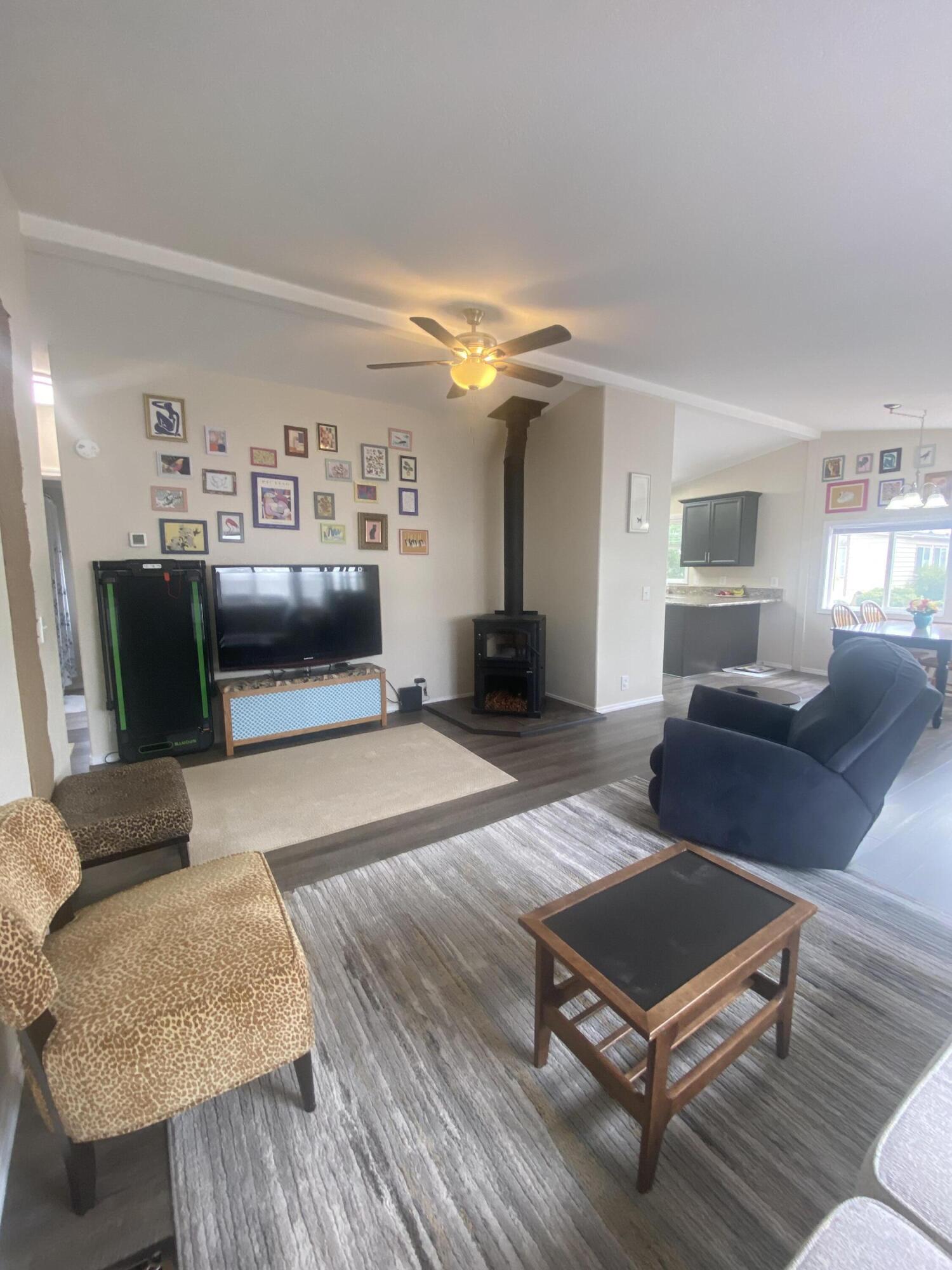 1515 NW Fir Avenue UNIT 2