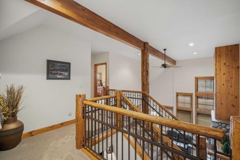 Tiny photo for 57414 Sun Eagle Lane #4, Sunriver, OR 97707 (MLS # 220217005)