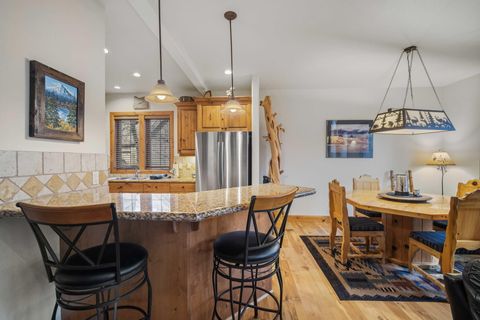 Tiny photo for 57414 Sun Eagle Lane #4, Sunriver, OR 97707 (MLS # 220217005)