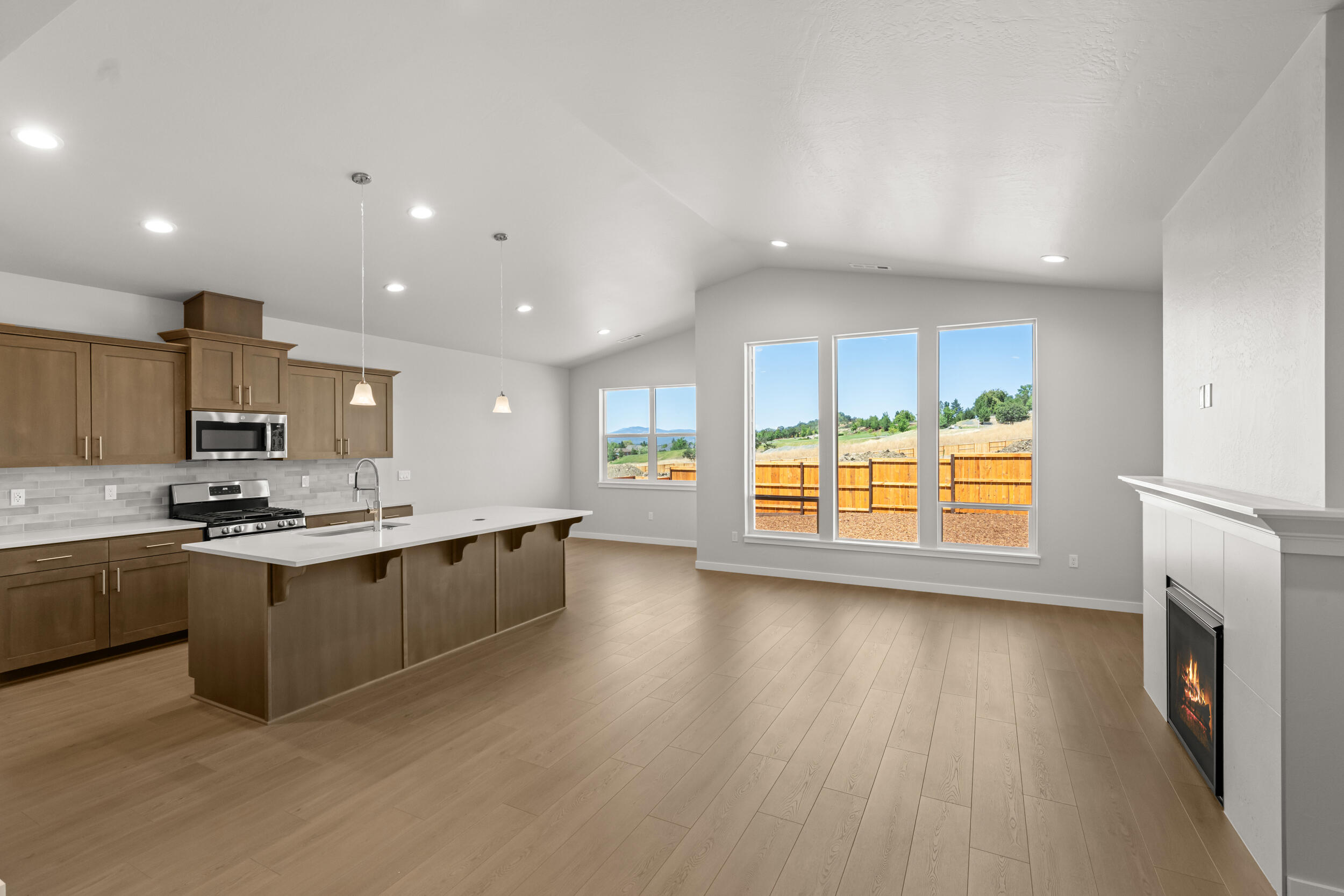 Eagle Point Golf Community - Residential