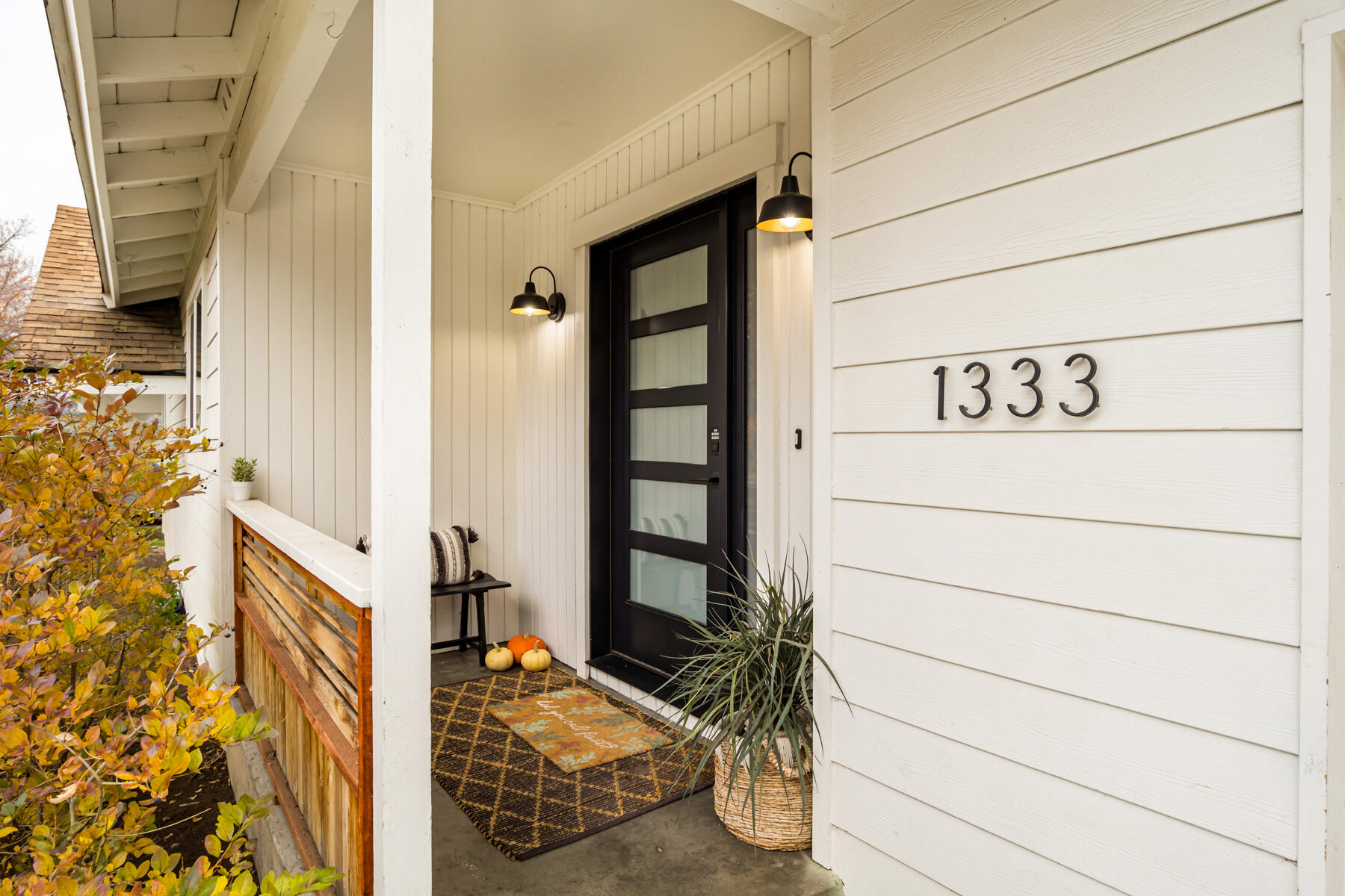 1333 NE Dempsey Drive