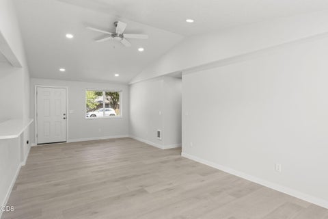 Tiny photo for 3118 SW Quartz Avenue, Redmond, OR 97756 (MLS # 220227127)