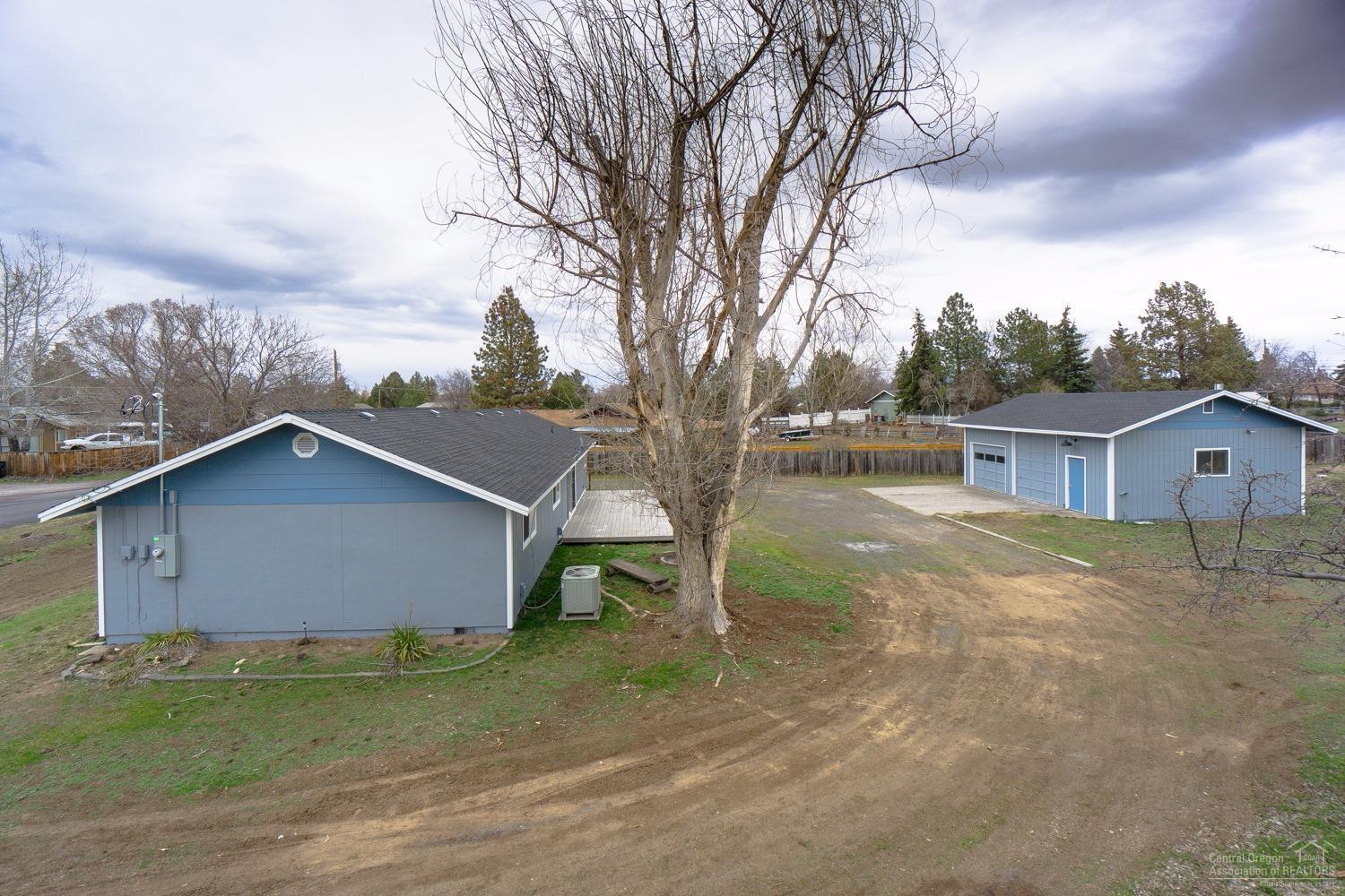 Meadowbrook Estate - Residential