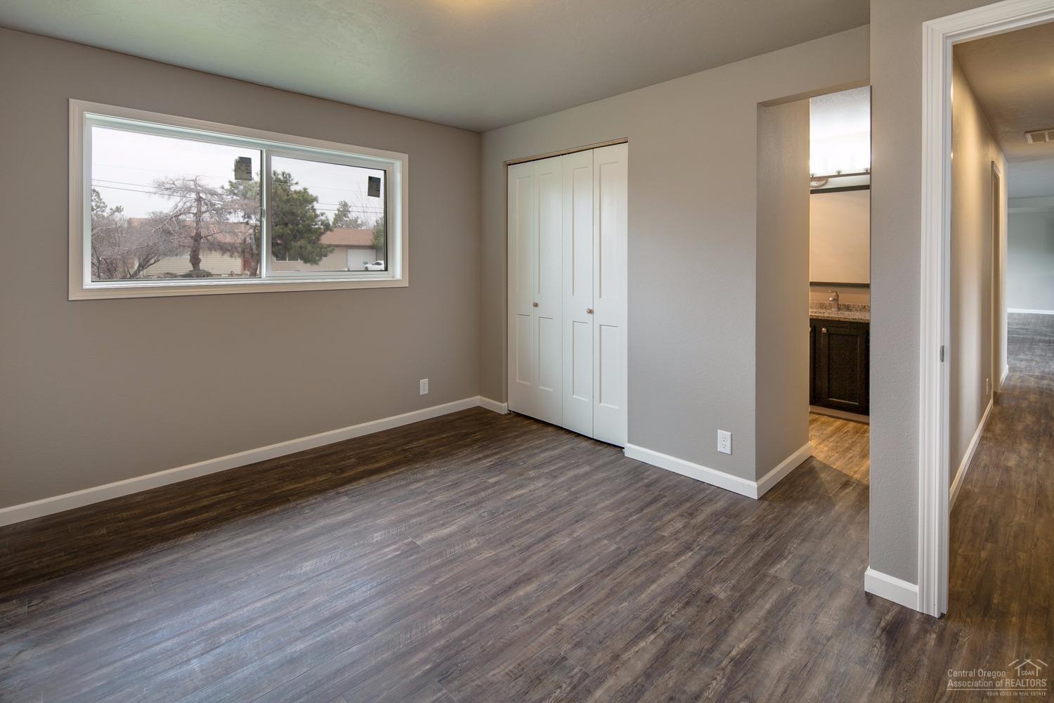 Meadowbrook Estate - Residential