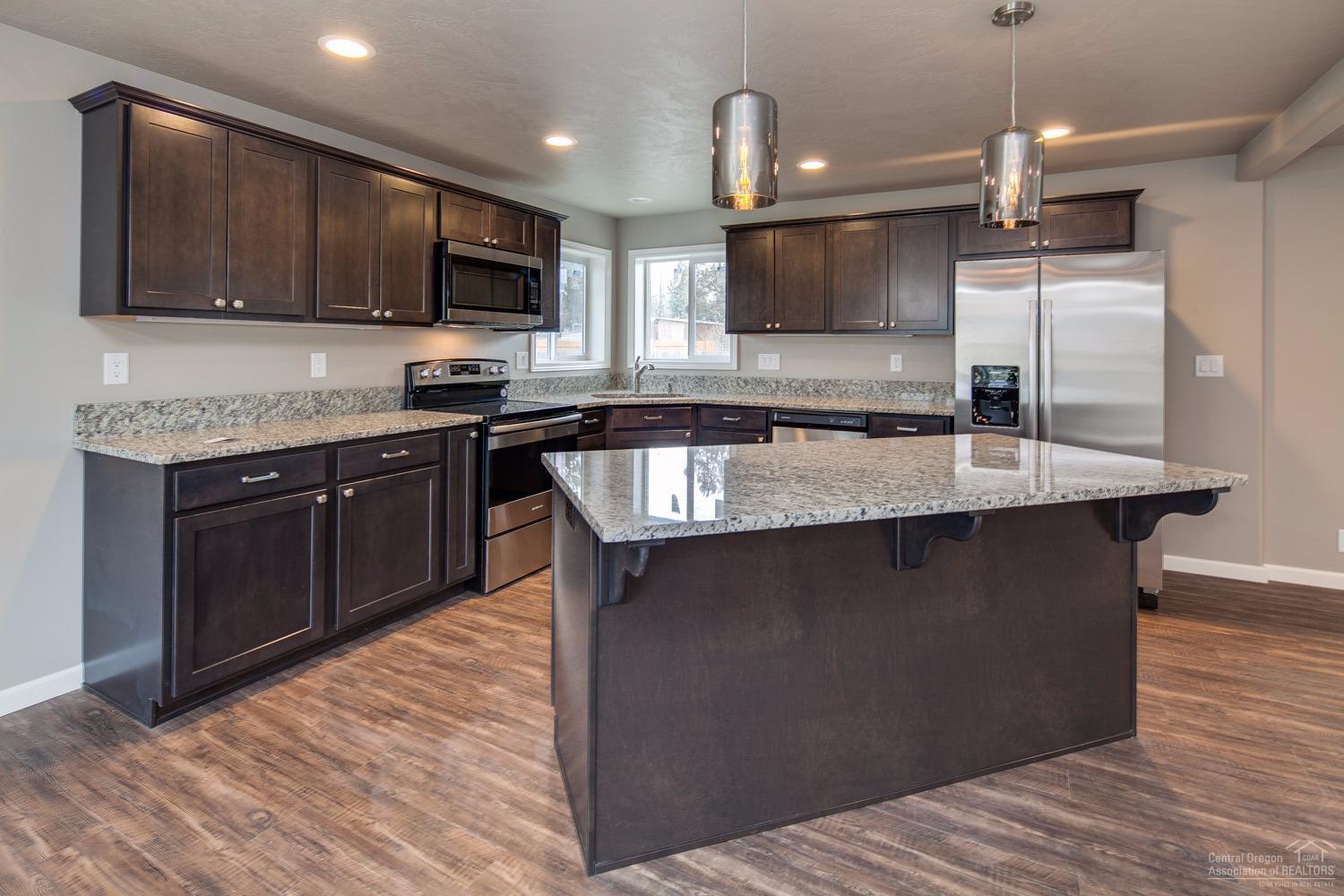 Meadowbrook Estate - Residential