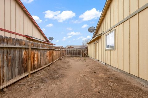 Tiny photo for 2215 SW Stonehedge Court, Redmond, OR 97756 (MLS # 220215558)