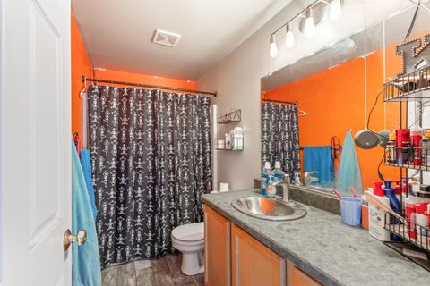 Tiny photo for 2215 SW Stonehedge Court, Redmond, OR 97756 (MLS # 220215558)