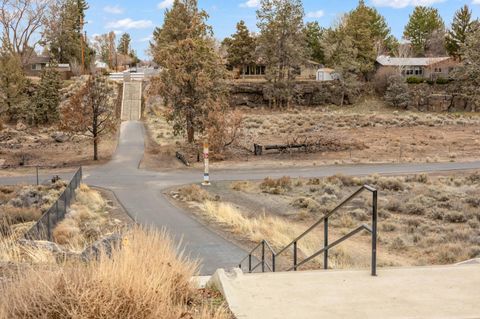 Tiny photo for 2215 SW Stonehedge Court, Redmond, OR 97756 (MLS # 220215558)