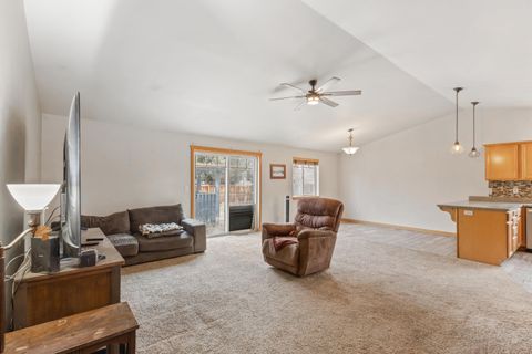 Tiny photo for 2215 SW Stonehedge Court, Redmond, OR 97756 (MLS # 220215558)