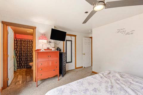 Tiny photo for 2215 SW Stonehedge Court, Redmond, OR 97756 (MLS # 220215558)