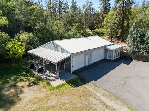 Tiny photo for 791 OR-238, Jacksonville, OR 97530 (MLS # 220211068)