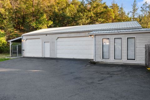 Tiny photo for 791 OR-238, Jacksonville, OR 97530 (MLS # 220211068)