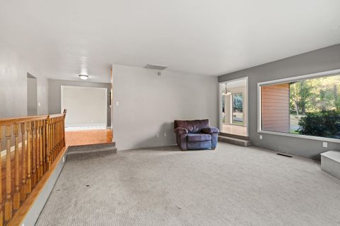 Tiny photo for 791 OR-238, Jacksonville, OR 97530 (MLS # 220211068)