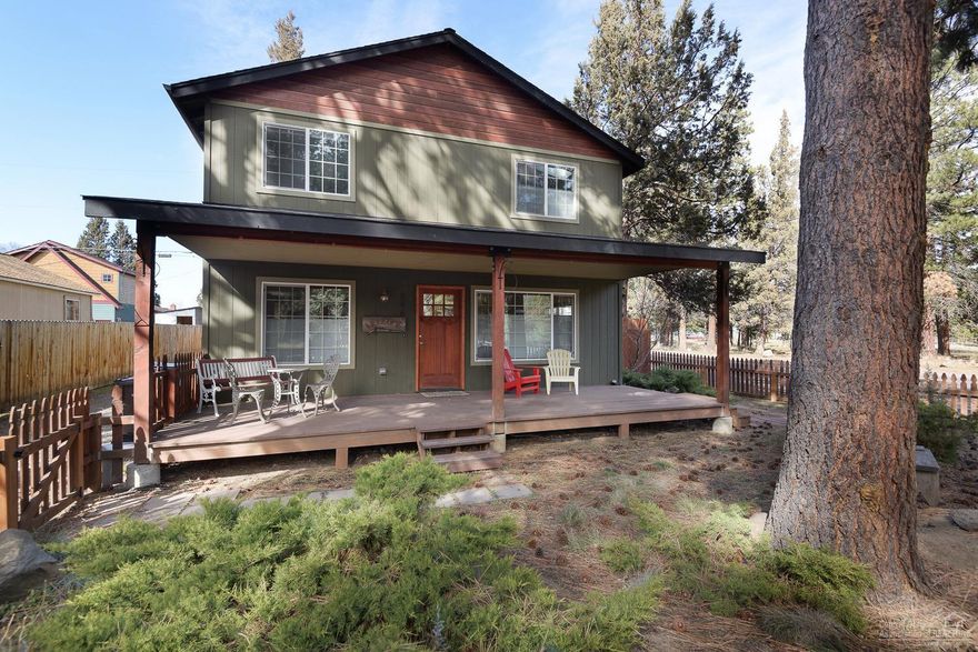 This home offers 3 bedrooms, 2.5 baths and a large bonus room with private access. Many elegant upgrades throughout including custom marble baths, glass doors & wood flooring. 3 car garage. Centrally located and across the street from Creekside Park. Move in ready - all appliances included.