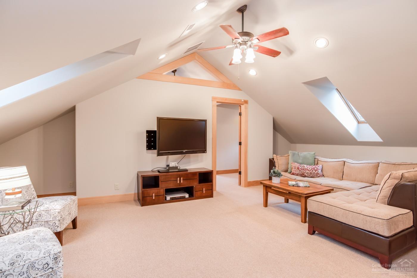 1st On The Hillsites - Residential