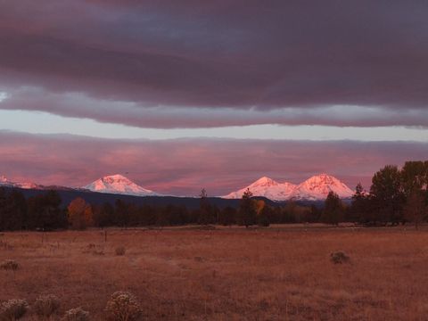 Tiny photo for 19190 Pinehurst Road, Bend, OR 97703 (MLS # 220215210)