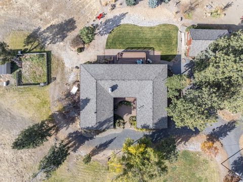 Tiny photo for 19190 Pinehurst Road, Bend, OR 97703 (MLS # 220215210)