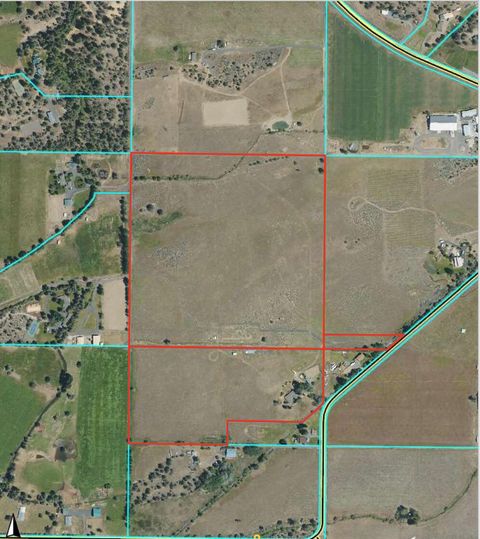 Tiny photo for 19190 Pinehurst Road, Bend, OR 97703 (MLS # 220215210)