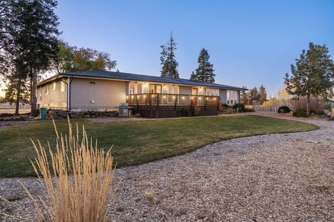 Tiny photo for 19190 Pinehurst Road, Bend, OR 97703 (MLS # 220215210)