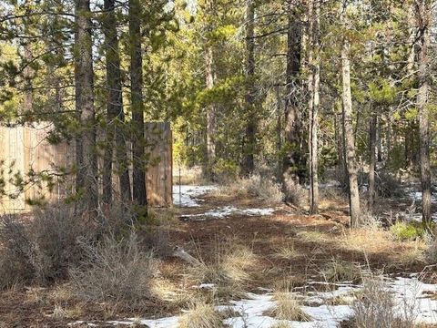 Tiny photo for 51418 Evans Way, La Pine, OR 97739 (MLS # 220214295)