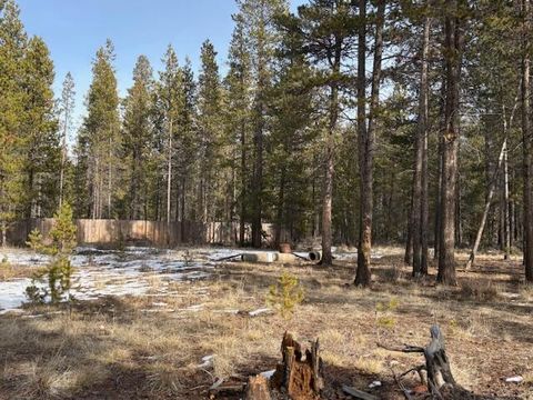 Tiny photo for 51418 Evans Way, La Pine, OR 97739 (MLS # 220214295)