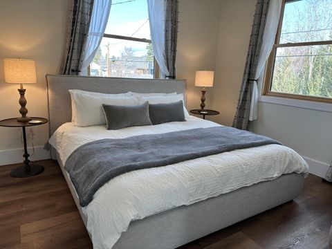 Tiny photo for 852 NW Columbia Street, Bend, OR 97703 (MLS # 220215640)