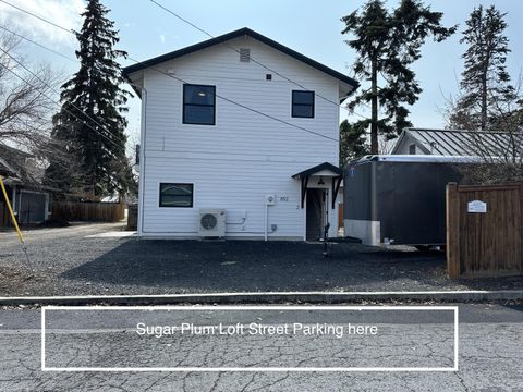 Tiny photo for 852 NW Columbia Street, Bend, OR 97703 (MLS # 220215640)