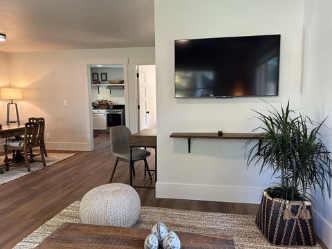 Tiny photo for 852 NW Columbia Street, Bend, OR 97703 (MLS # 220215640)