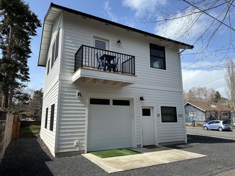 Tiny photo for 852 NW Columbia Street, Bend, OR 97703 (MLS # 220215640)