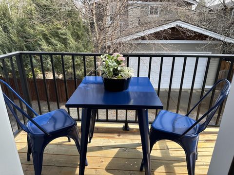 Tiny photo for 852 NW Columbia Street, Bend, OR 97703 (MLS # 220215640)