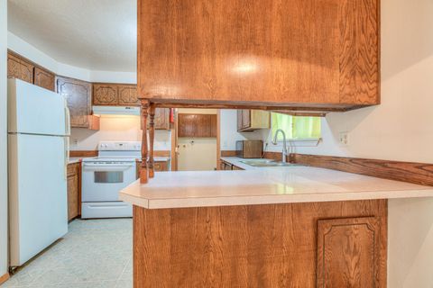 Tiny photo for 16054 Burgess Road, La Pine, OR 97739 (MLS # 220213033)