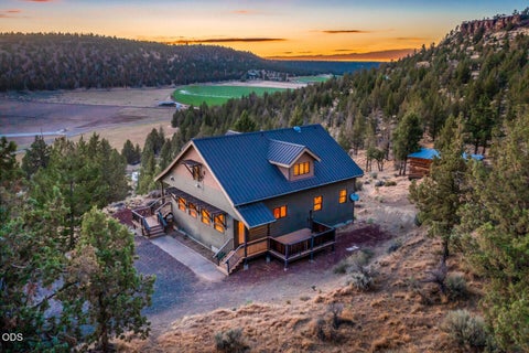 Photo of 70090 McKenzie Canyon Road, Sisters, OR 97759 (MLS # 220224904)