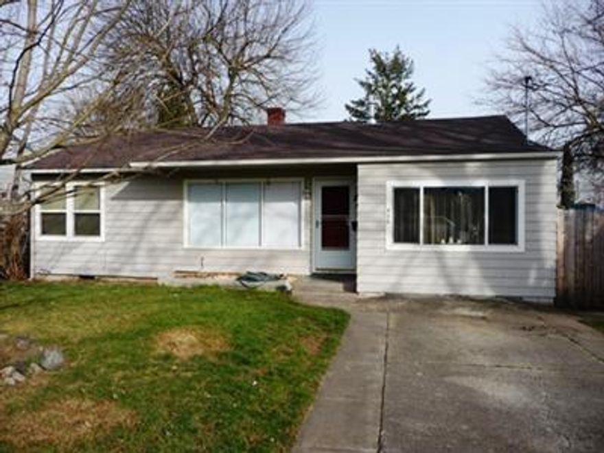 2 separate dwellings on a .17 acre lot. The front unit is a charming and well maintained 1026 sq ft 3 bedroom, 1 bath, built in 1950. It has a free standing gas log furnace and an updated bath, stacked washer and dryer and a private fenced rear yard with hot tub. The back unit has 594 sq ft, 1 bedroom, 1 bath, small bonus room with closet, kitchen, dining area, living room, and baseboard heat. Units are light and bright, with open floor plans. They have newer roofs, paint, siding, and insulation. The rents are $850 and $550. Expenses approx $3800 per year. Excellent value for investor.