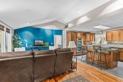 Tiny photo for 1528 Terrace Drive, Medford, OR 97504 (MLS # 220211703)