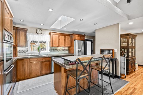 Tiny photo for 1528 Terrace Drive, Medford, OR 97504 (MLS # 220211703)