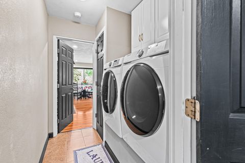 Tiny photo for 1528 Terrace Drive, Medford, OR 97504 (MLS # 220211703)