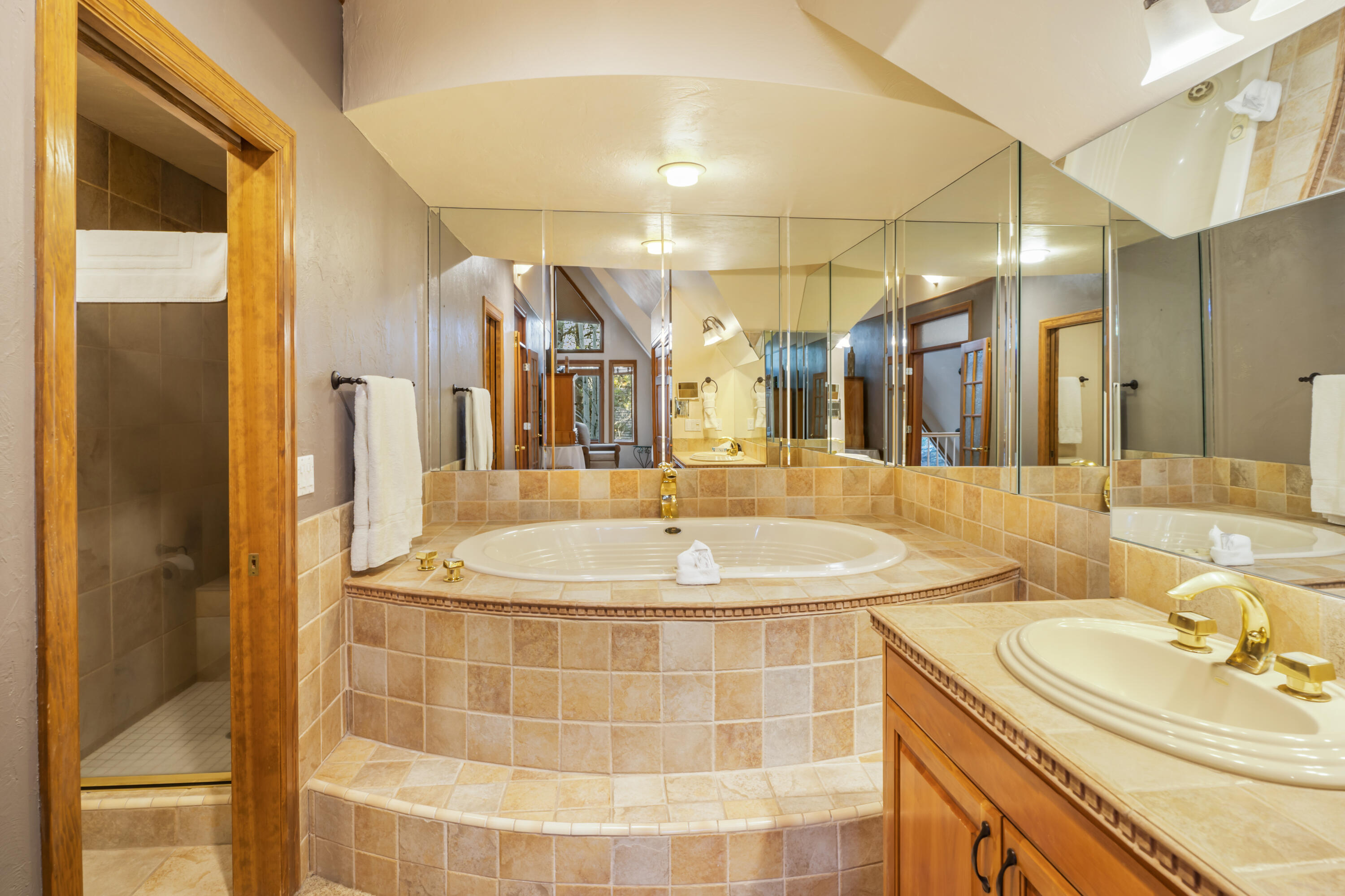 StoneTH - Residential