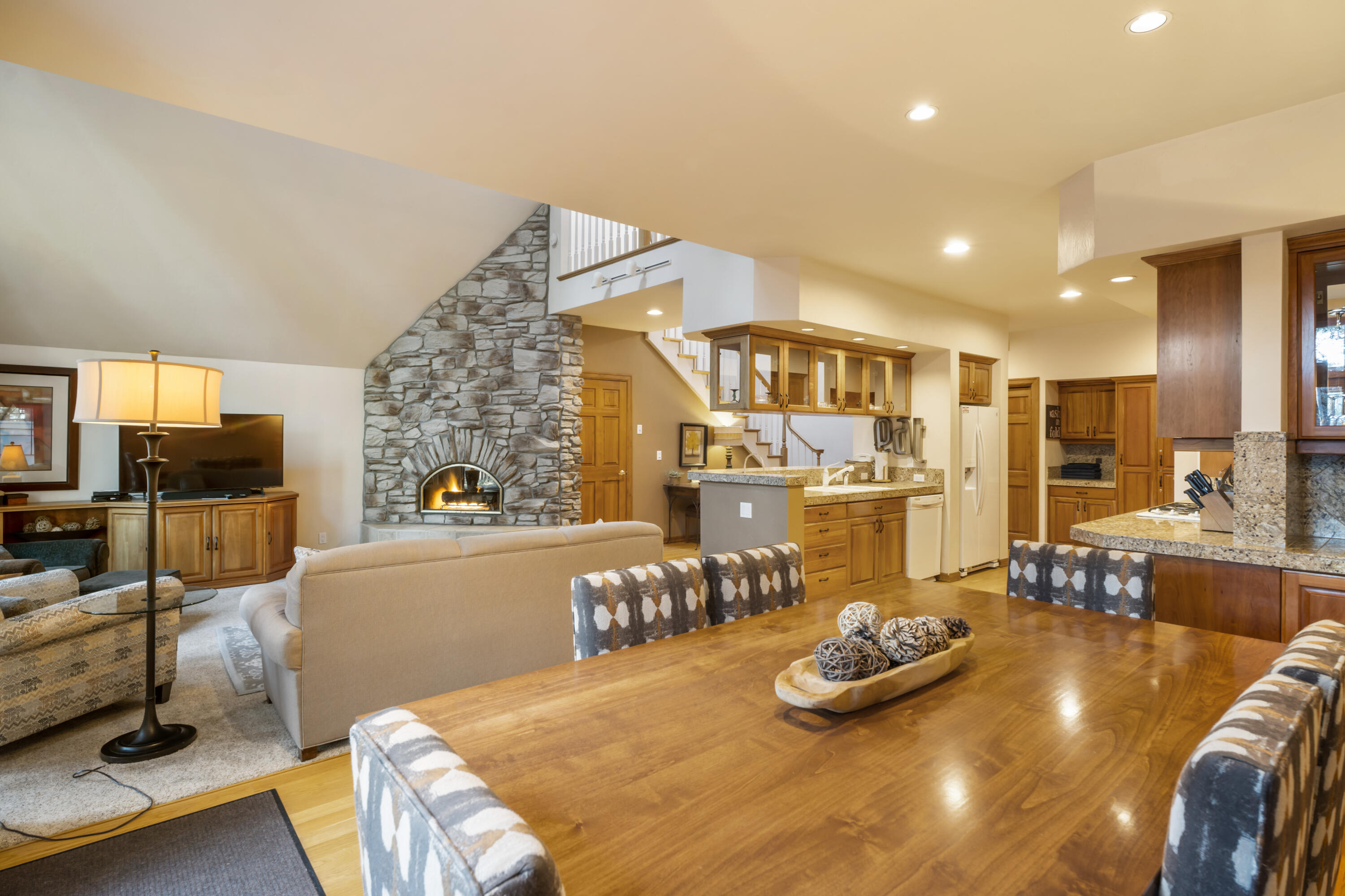 StoneTH - Residential