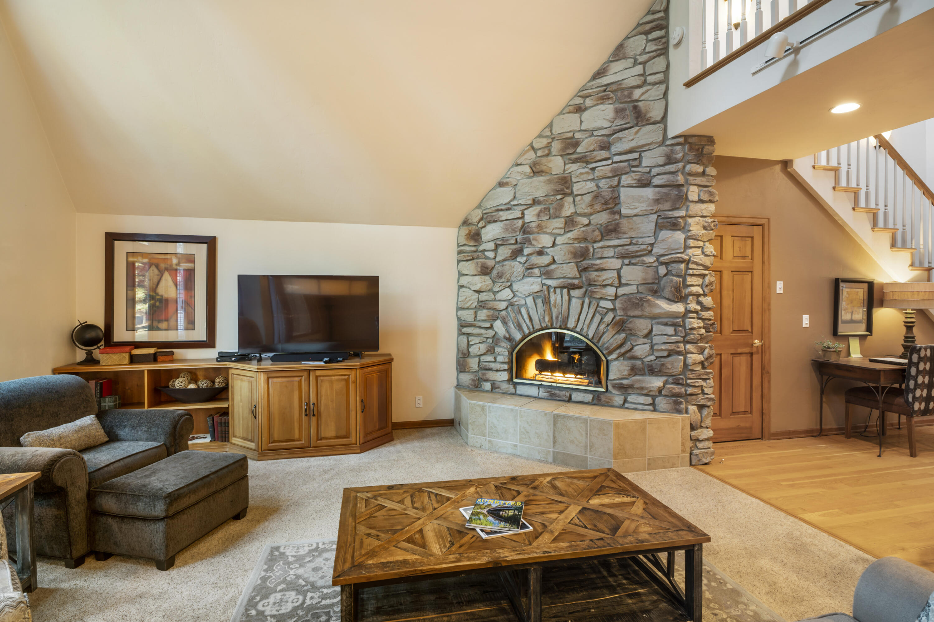 StoneTH - Residential