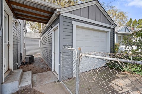 Tiny photo for 244 NE B Street, Grants Pass, OR 97526 (MLS # 220217211)