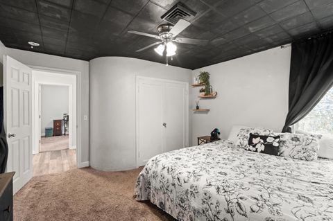 Tiny photo for 244 NE B Street, Grants Pass, OR 97526 (MLS # 220217211)