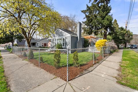 Tiny photo for 244 NE B Street, Grants Pass, OR 97526 (MLS # 220217211)