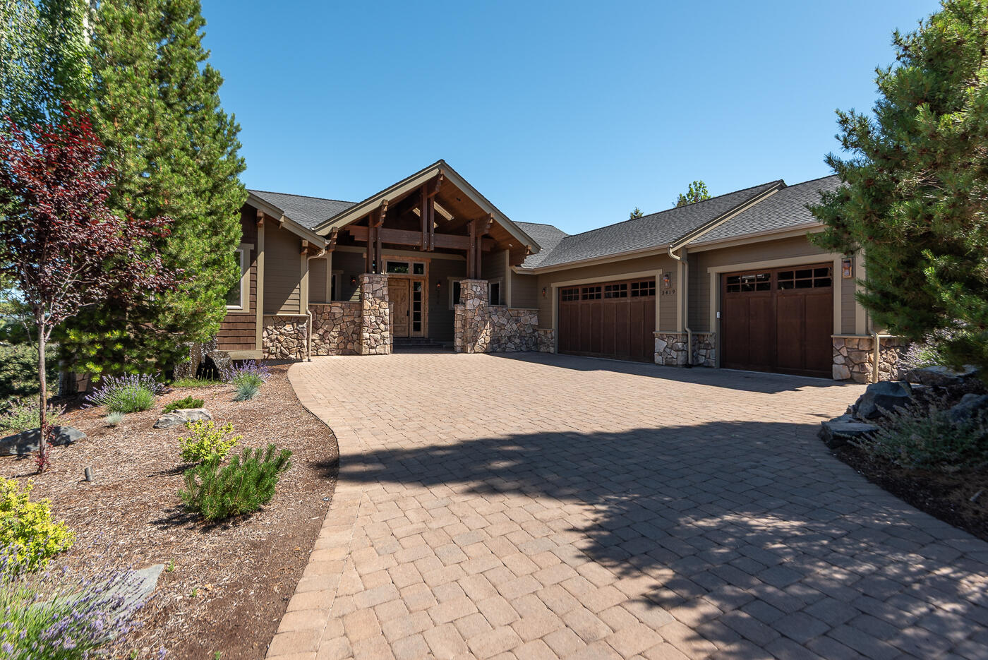 3419 NW Fairway Heights Drive