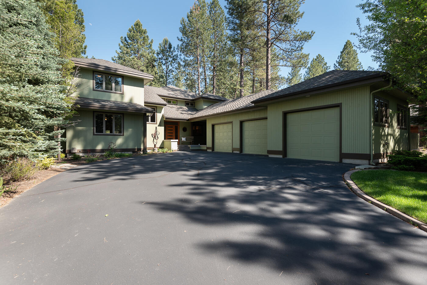 7th Mtn Golf Village - Residential