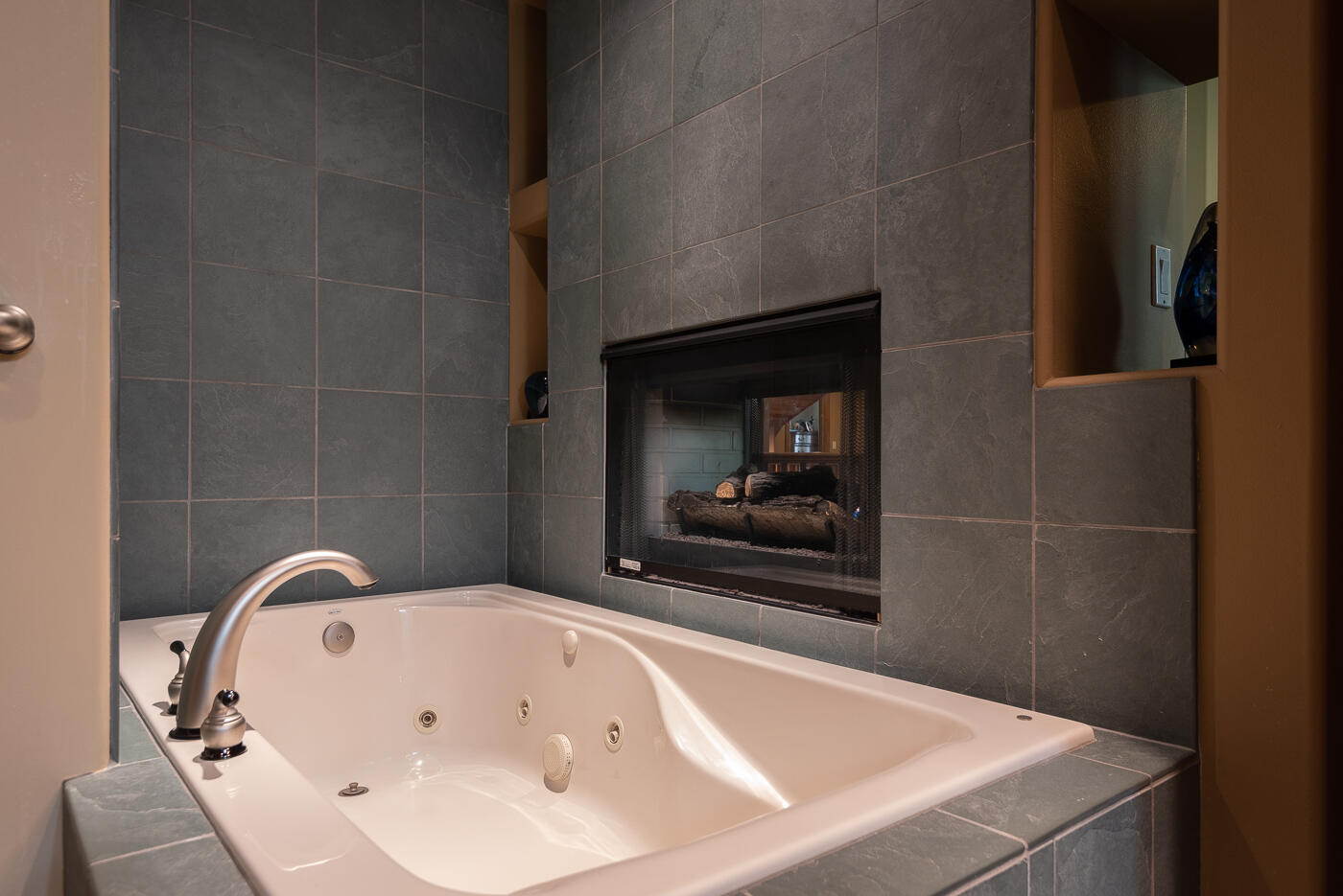 7th Mtn Golf Village - Residential