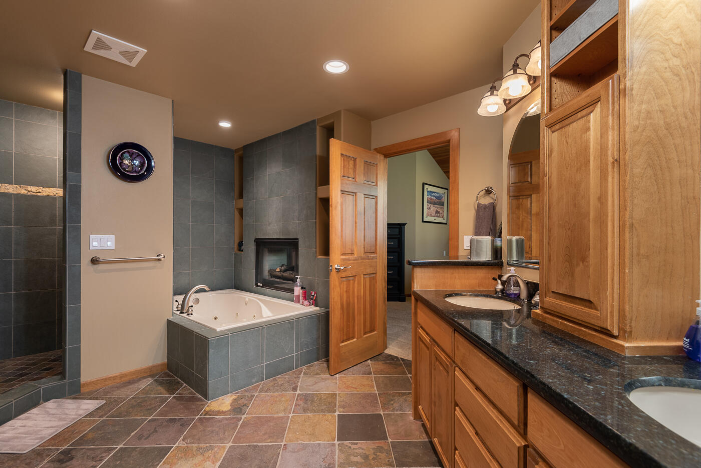 7th Mtn Golf Village - Residential