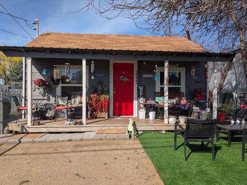 Photo of 1944 Gary Street, Klamath Falls, OR 97603 (MLS # 220217529)