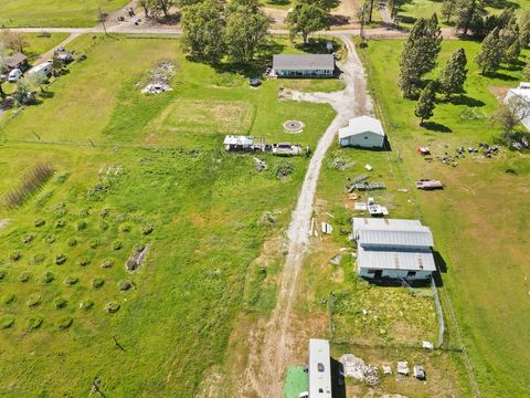 Tiny photo for 380 Greenleaf Drive, Eagle Point, OR 97524 (MLS # 220219576)